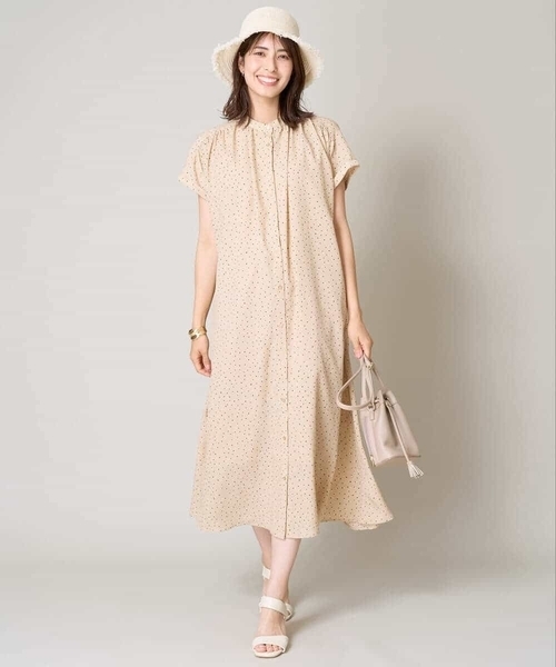 a.v.v（アーヴェヴェ）の「【洗える】シフォンドットバンドカラーワンピース（ワンピース・レディース・ベージュ/ブラック・40/38/36/34/42）」の7枚目の写真