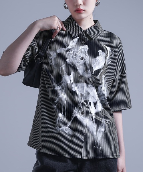kOhAKU(コハク)の「かすれプリントストライプ柄シャツ(シャツ/ブラウス・レディース・ライトブルー/ブラック・2/1)」の14枚目の写真