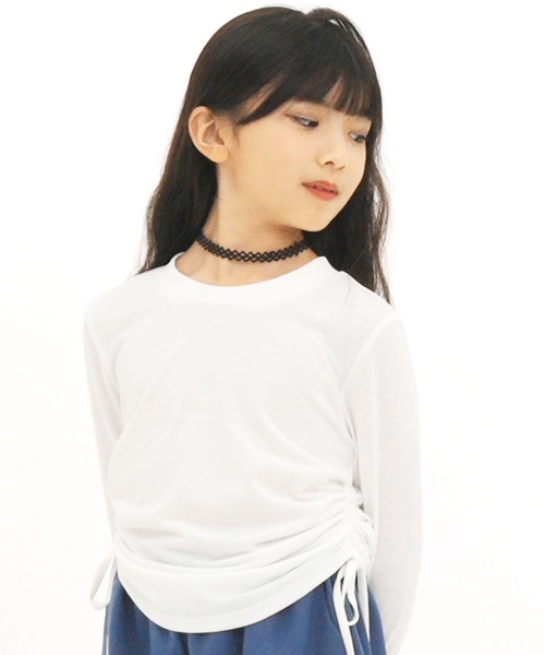 Bee des Bee(ビーデスビー)の「サイドギャザー長袖トップス(Tシャツ/カットソー・キッズ・ブラック/ホワイト/杢グレー・110cm/150cm/130cm/120cm/140cm)」の6枚目の写真