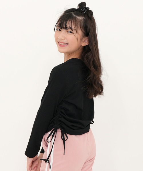 Bee des Bee(ビーデスビー)の「サイドギャザー長袖トップス(Tシャツ/カットソー・キッズ・ブラック/ホワイト/杢グレー・110cm/150cm/130cm/120cm/140cm)」の18枚目の写真