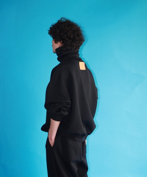 G.V.G.V.（ジーヴィージーヴィー）の「EXTRA HIGH NECK TOP（スウェット・メンズ・ブラック/ダークグレー・ONE SIZE）」の20枚目の写真