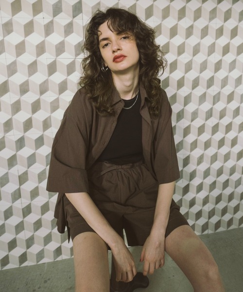 HANNE（アン）の「ハーフスリーブシャツセットアップ（シャツ/ブラウス・レディース・ピンク/ベージュ/ネイビー/ブルー/ブラウン・FREE）」の8枚目の写真