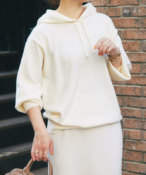 un dix cors（アンディコール）の「《セットアップ対応可》アルパカタッチニットフーディー（パーカー・レディース・チャコールグレー/アイボリー/ブラック・FREE）」の8枚目の写真