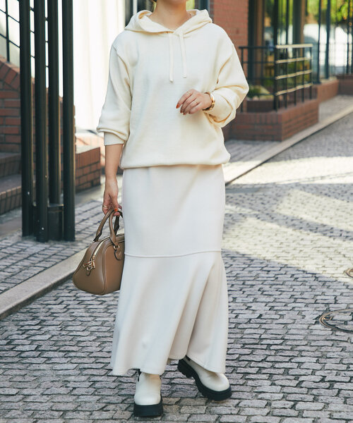 un dix cors（アンディコール）の「《セットアップ対応可》アルパカタッチニットフーディー（パーカー・レディース・チャコールグレー/アイボリー/ブラック・FREE）」の9枚目の写真