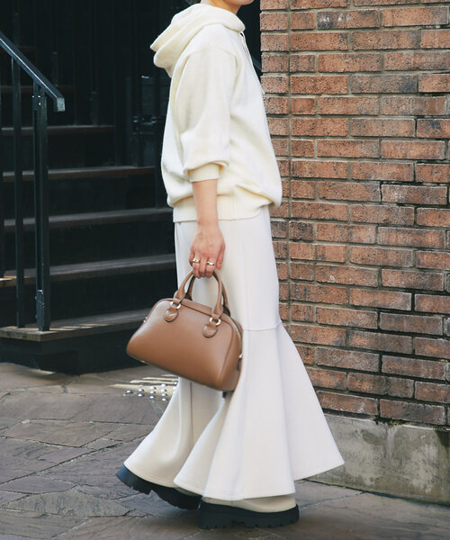 un dix cors（アンディコール）の「《セットアップ対応可》アルパカタッチニットフーディー（パーカー・レディース・チャコールグレー/アイボリー/ブラック・FREE）」の10枚目の写真