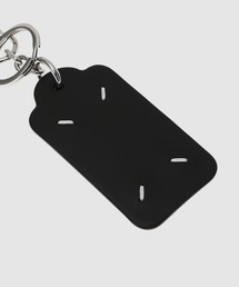 Maison Margiela（メゾンマルジェラ）の「4 STITCH KEYRING LARGE