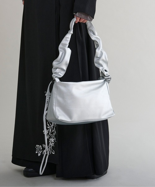 Ellno Loset(エルノロゼット)の「シャーリングBAG(ショルダーバッグ・メンズ・ブラック/シルバー・FREE)」の2枚目の写真