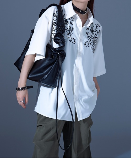 Ellno Loset(エルノロゼット)の「シャーリングBAG(ショルダーバッグ・メンズ・ブラック/シルバー・FREE)」の3枚目の写真