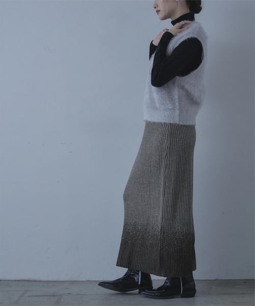 miette（ミエット）の「箔プリントリブニットスカート（スカート・レディース・グレー/ブラック/レッド・FREE）」の13枚目の写真