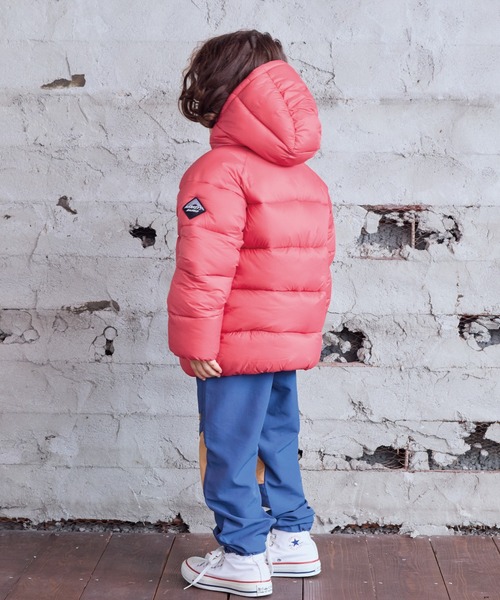 BIG FIELD(ビッグフィールド)の「アトラスマウンテンジャケット(ダウンジャケット/コート・キッズ・ブラック/カーキ/ブラウン/レッド/パープル/イエロー・80/90/95/100/110/120/130/140/150)」の19枚目の写真