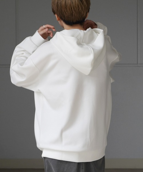 Confirm（コンファーム）の「ドレープとろみ ビッグシルエット ダンボールニット プルオーバーパーカー フーディー【Confirm】（パーカー・メンズ・ブラック/ホワイト/チャコールグレー/グレー/サックスブルー/ミント・M/L）」の19枚目の写真