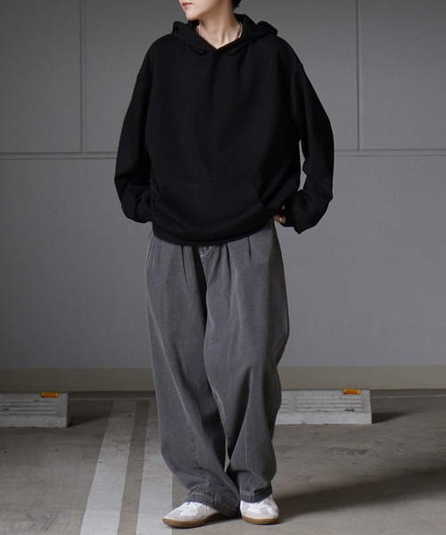 Confirm（コンファーム）の「ドレープとろみ ビッグシルエット ダンボールニット プルオーバーパーカー フーディー【Confirm】（パーカー・メンズ・ブラック/ホワイト/チャコールグレー/グレー/サックスブルー/ミント・M/L）」の22枚目の写真