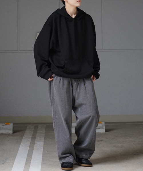 Confirm（コンファーム）の「ドレープとろみ ビッグシルエット ダンボールニット プルオーバーパーカー フーディー【Confirm】（パーカー・メンズ・ブラック/ホワイト/チャコールグレー/グレー/サックスブルー/ミント・M/L）」の21枚目の写真