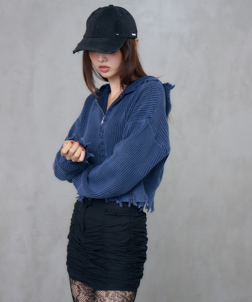 ENVYM（アンビー）の「ジップ ダメージ ニット ショート パーカー（カーディガン/ボレロ・レディース・ネイビー/ブラウン/ブラック・FREE）」の7枚目の写真