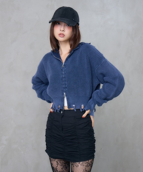 ENVYM（アンビー）の「ジップ ダメージ ニット ショート パーカー（カーディガン/ボレロ・レディース・ネイビー/ブラウン/ブラック・FREE）」の8枚目の写真