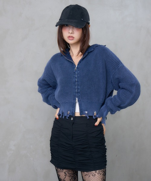 ENVYM（アンビー）の「ジップ ダメージ ニット ショート パーカー（カーディガン/ボレロ・レディース・ネイビー/ブラウン/ブラック・FREE）」の17枚目の写真