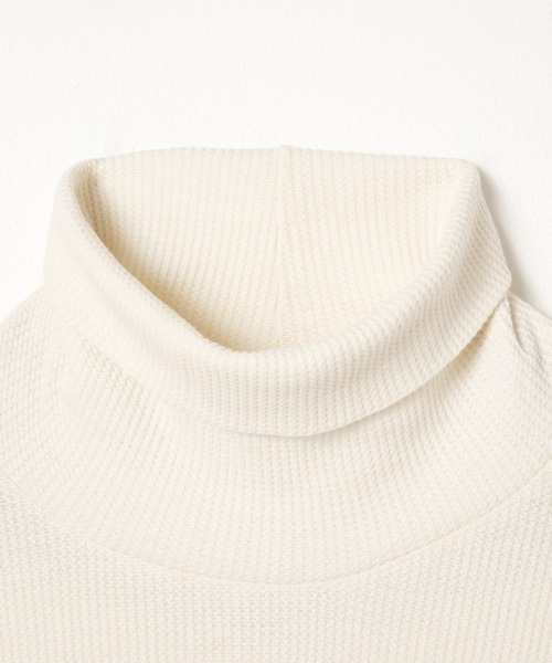 JUGLANS(ユグランス)の「【Hanes/ヘインズ】HW4-A504 TURTLENECK/タートルネック/ロングスリーブ/ワッフル/フリーサイズ/レディース(Tシャツ/カットソー・レディース・ネイビー/オフホワイト/グレー/ブラック・FREE)」の14枚目の写真