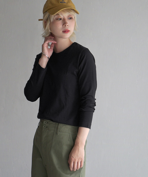 zootie（ズーティー）の「シルキースムースコットン Tシャツ［長袖］（Tシャツ/カットソー・レディース・ブラック/ライトグレー/ライトブルー/ミント/ネイビー/カーキ/オフホワイト/グレイッシュベージュ・LL/M/L）」の17枚目の写真