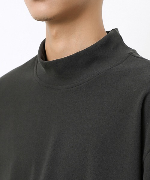 rehacer(レアセル)の「R. : Micro Fleece Bottle Neck L/S CS(Tシャツ/カットソー・メンズ・チャコールグレー/ブラウン・LARGE/X-LARGE/MEDIUM)」の4枚目の写真