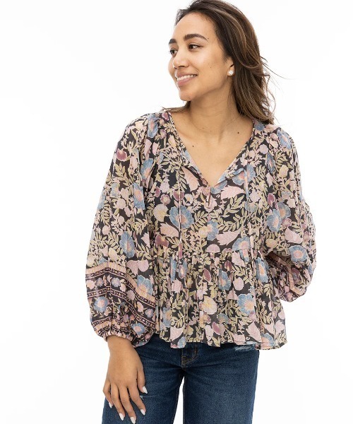 【セール】BILLABONG レディース ADORE YOU BLOUSE 長袖シャツ 【2024年秋冬モデル】/ビラボンフラワーモチーフ長袖トップス（シャツ/ブラウス）｜BILLABONG（ビラボン）