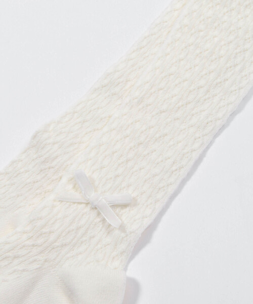 BeBe（ベベ）の「ケーブル編みリボン付きタイツ(80~140cm)（タイツ/ストッキング・キッズ・レッド/ブラック/オフホワイト・M/XS/S/L）」の20枚目の写真