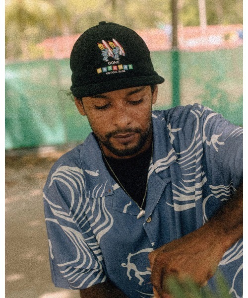 TCSS(ティーシーエスエス)の「CAP/Critical Slide(クリティカルスライド)TCSSコーデュロイ素材刺繍グラフィックキャップ(キャップ・メンズ・ブラック・FREE)」の3枚目の写真