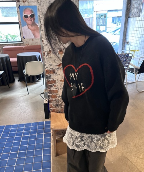 ap retro（アプレトロ）の「ロゴハート　ジャガードニットプルオーバー（ニット/セーター・レディース・ブラック/ベージュ/グレー・FREE）」の5枚目の写真