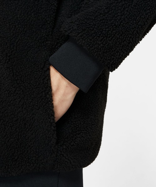 NIKE(ナイキ)の「ナイキ スポーツウェア スウッシュ メンズ フルジップ リバーシブル ボア ジャケット / Nike Sportswear Swoosh Men's Full-Zip Reversible Jacket BQ6546-011 Black(ブルゾン・メンズ・ブラック系その他4・XS/3XL/XL/S/M/L/2XL)」の5枚目の写真