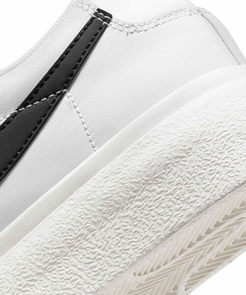 NIKE（ナイキ）の「ナイキ ブレーザー LOW プラットフォーム ウィメンズシューズ / Nike Blazer Low Platform Women's Shoes DJ0292-101 White（スニーカー・レディース・ホワイト系その他2・22/22.5/23/23.5/24/24.5/25/25.5/26/26.5/27/27.5/28/28.5/29）」の8枚目の写真
