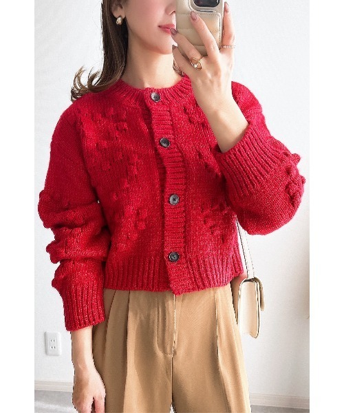 &. NOSTALGIA（アンドドットノスタルジア）の「【ZOZO限定】ハート型ポコポコ編みショートカーディガン（カーディガン/ボレロ・レディース・ブラック/アイボリー/グレー/レッド・M）」の4枚目の写真