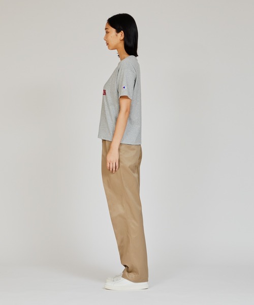 Champion(チャンピオン)の「【Champion/チャンピオン】レディース ベーシック ショートスリーブTシャツ(ワンピース・レディース・ペールイエロー/ホワイト/グレー/ネイビー・MEDIUM/LARGE)」の14枚目の写真