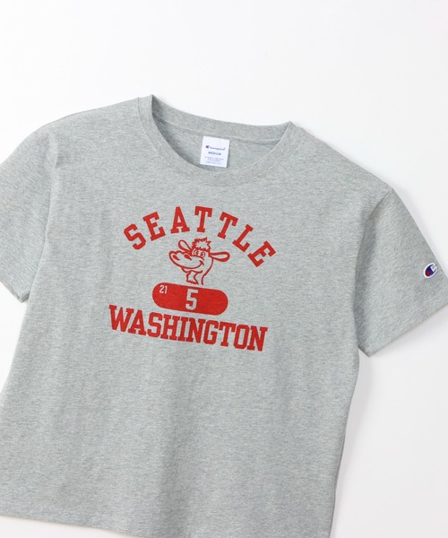 Champion(チャンピオン)の「【Champion/チャンピオン】レディース ベーシック ショートスリーブTシャツ(ワンピース・レディース・ペールイエロー/ホワイト/グレー/ネイビー・MEDIUM/LARGE)」の18枚目の写真