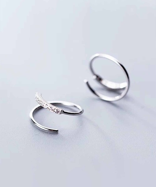 ALWAYS GOOD TIME(オルウェイズグッドタイム)の「【Silver925刻印入り】金属アレルギー対応 2連風フープピアス/シンプル(ピアス(両耳用)・レディース・ゴールド/シルバー/ピンクゴールド/ピンク系その他/シルバー系その他/ゴールド系その他・FREE)」の3枚目の写真