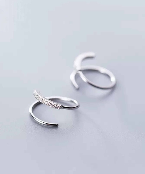 セール】【Silver925刻印入り】金属アレルギー対応 2連風フープ