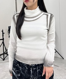 フェード加工ハイネックトップ