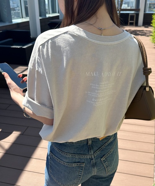 RANAN(ラナン)の「【選べるロゴ】綿100%オーバーサイズTシャツ(ワンポイント刺繍/カレッジロゴ )(Tシャツ/カットソー・レディース・グレー系2/ホワイト系1/ホワイト系2/ベージュ系1/ベージュ系2/グレー系1・LL/L/M)」の12枚目の写真