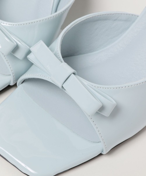 FOREVER 21（フォーエバー トゥエンティーワン）の「【2025SS】エナメルリボンサンダル（サンダル・レディース・ブラック/ブルー/イエロー・MEDIUM/LARGE）」の13枚目の写真