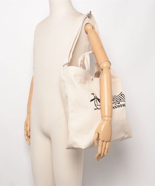 Penguin by Munsingwear（ペンギン バイ マンシングウェア）の「2WAY Tote Bag（トートバッグ・メンズ・ホワイト・F）」の5枚目の写真