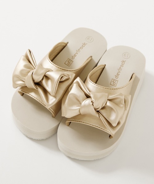 devirock（デビロック）の「ふわもちボリュームソール リボンサンダル（サンダル・キッズ・ブラック/シルバー/ゴールド・17.0cm/18.0cm/19.0cm/20.0cm/21.0cm/22.0cm/23.0cm/24.0cm）」の8枚目の写真