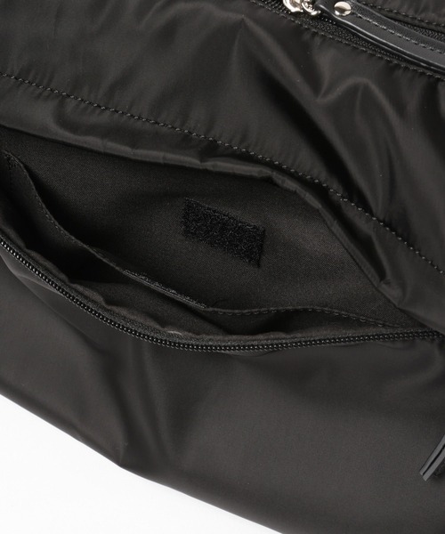 GLOBAL WORK（グローバルワーク）の「撥水軽量7ポケットミニショルダー/308502（ショルダーバッグ・レディース・グレー/ブラック/アイボリー・FREE）」の21枚目の写真