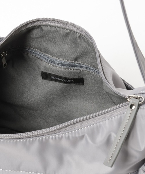 GLOBAL WORK（グローバルワーク）の「撥水軽量7ポケットミニショルダー/308502（ショルダーバッグ・レディース・グレー/ブラック/アイボリー・FREE）」の11枚目の写真