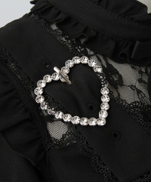DearMyLoveWhip(ディアマイラブホイップ)の「【大きいサイズ】ハートベルトチョーカービジューブラウス(シャツ/ブラウス・レディース・ホワイト/ブラック/ベビーピンク/ブルー・6L/5L/4L)」の6枚目の写真