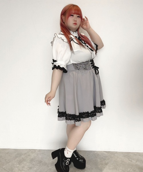 DearMyLoveWhip(ディアマイラブホイップ)の「【大きいサイズ】ハートベルトチョーカービジューブラウス(シャツ/ブラウス・レディース・ホワイト/ブラック/ベビーピンク/ブルー・6L/5L/4L)」の17枚目の写真