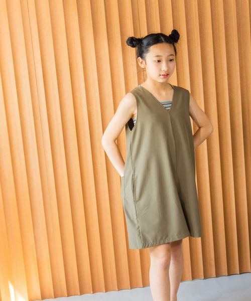 LOWRYS FARM(ローリーズファーム)の「【140-150サイズ】SWIMオールインワン 323891(水着・キッズ・ブラック/カーキ・140cm/150cm)」の1枚目の写真