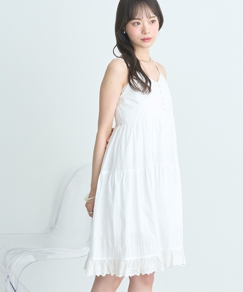 earth music&ecology（アースミュージックアンドエコロジー）の「コットンティアードキャミワンピース（ワンピース・レディース・オフホワイト/サックスブルー/ブラック・FREE）」の10枚目の写真