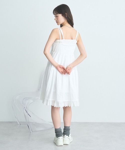 earth music&ecology（アースミュージックアンドエコロジー）の「コットンティアードキャミワンピース（ワンピース・レディース・オフホワイト/サックスブルー/ブラック・FREE）」の7枚目の写真