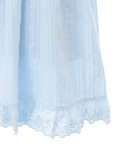 earth music&ecology（アースミュージックアンドエコロジー）の「コットンティアードキャミワンピース（ワンピース・レディース・オフホワイト/サックスブルー/ブラック・FREE）」の17枚目の写真