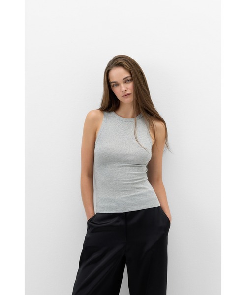 Intimissimi(インティミッシミ)の「ラメ コットンリブ タンクトップ(タンクトップ・レディース・オートミール/サーモンピンク/シルバー/ライトブルー/ブラウン/ブラック/バーガンディー/アクア/タン/サファリグリーン/ライラック/サンドベージュ/グレー/モカ・S/M/L)」の2枚目の写真