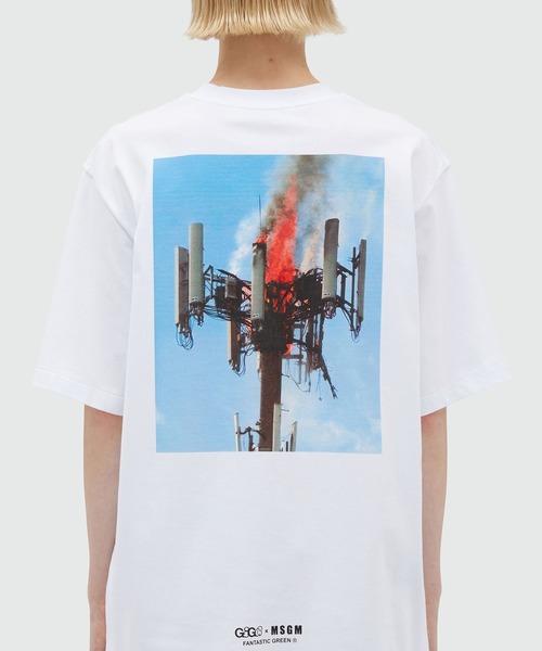 MSGM(エムエスジーエム)の「MSGM FANTASTIC GREEN オーガニックコットンTシャツ「IT'S HOT HERE!」(Tシャツ/カットソー・メンズ・ホワイト・S/M)」の9枚目の写真
