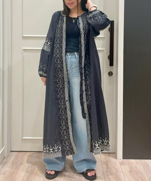 Right-on(ライトオン)の「【HONEYSUCKLE ROSE】刺繍ワンピース(シャツワンピース・レディース・ネイビー/ブラック/ホワイト・M/L)」の16枚目の写真